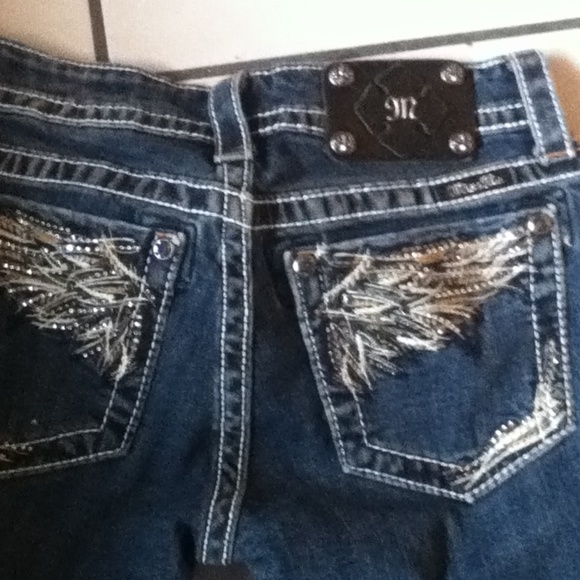 Miss me Bermuda shorts - Picture 2 of 4